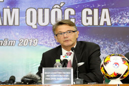 Chính thức: HLV Philippe Troussier dẫn dắt ĐT Việt Nam đến năm 2026