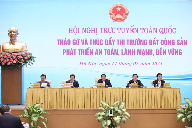 Thủ tướng Chính phủ nhấn mạnh các doanh nghiệp bất động sản phải có trách nhiệm với chính mình