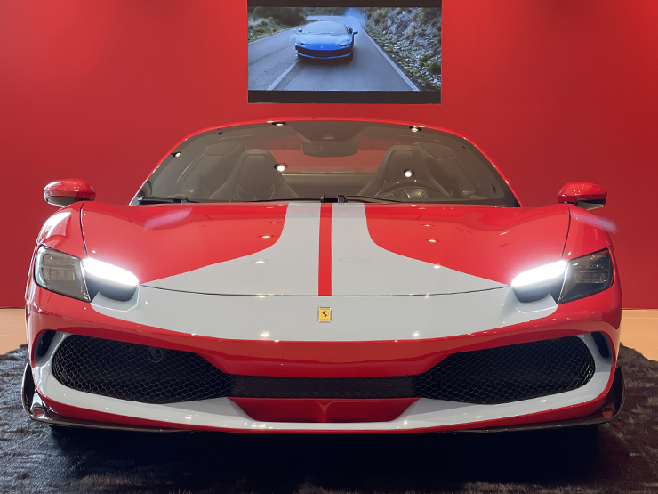 Chi tiết Ferrari 296 GTS tại Việt Nam, giá hơn 23 tỷ đồng - 4
