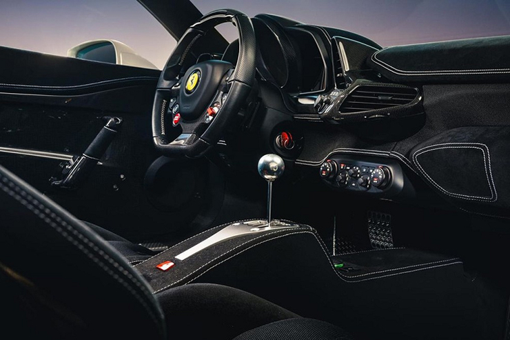 Hãng độ Mỹ thay đổi bộ số sàn cho siêu xe Ferrari 458 Speciale - 2