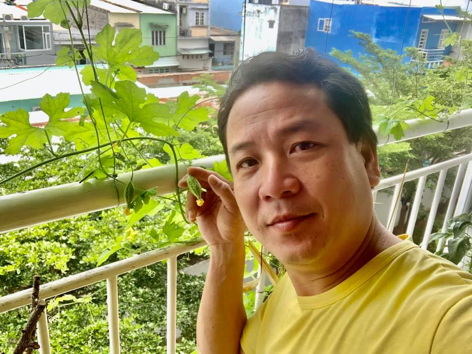 Quyền Linh lấy vợ doanh nhân, ở biệt thự 20 tỷ, cuộc sống của em trai ruột khiến nhiều người tò mò - 3