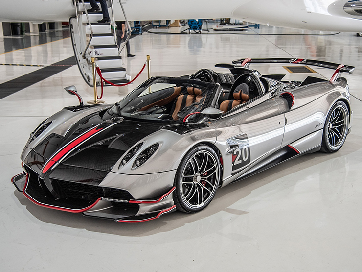 Cận cảnh siêu phẩm Pagani Huayra Roadster BC có giá bán gần 250 tỷ đồng - 1