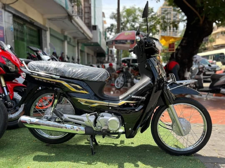 Nhìn “nồi đồng cối đá” 2023 Honda Dream vẫn có giá vài nghìn đô - 6