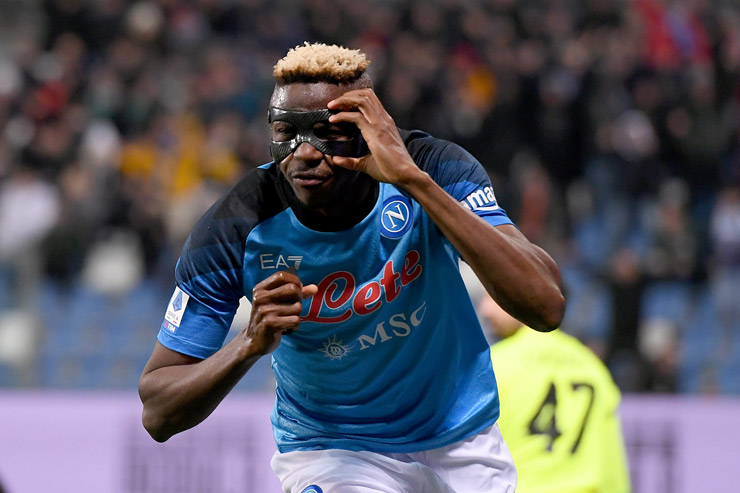 Victor Osimhen đã ghi 9 bàn thắng trong 7 trận liên tiếp ở Serie A cho Napoli