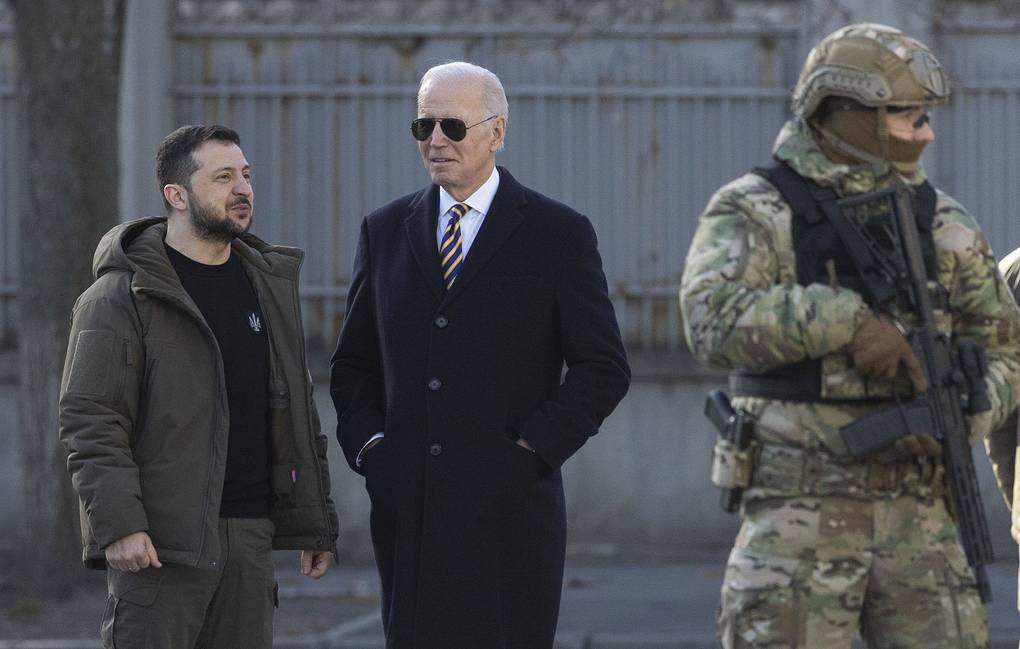 Ông Biden có mặt ở Kiev hôm 20/2 (ảnh: CNN)