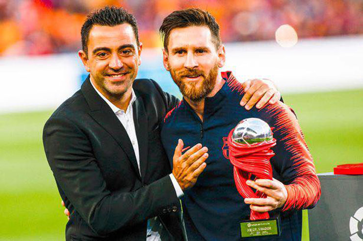 Xavi khéo kêu gọi Messi tái hợp Barca để "trở về nhà"