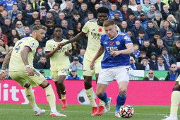 Tường thuật bóng đá Leicester City - Arsenal: Trossard đá chính, Partey dự bị (Ngoại hạng Anh)