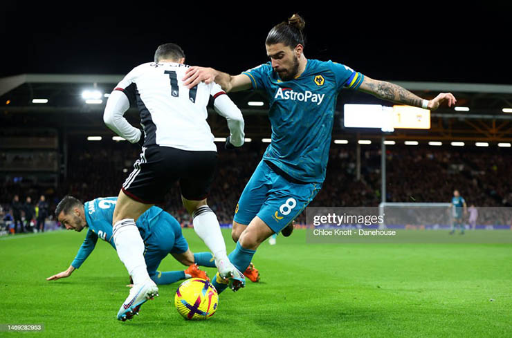 Wolves gây ra nhiều khó khăn cho Fulham