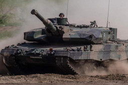 Quốc gia phương Tây đầu tiên gửi xe tăng chủ lực Leopard 2 tới Ukraine