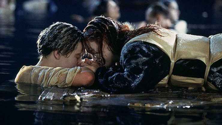 Kate Winslet bị miệt thị ngoại hình từ một số cảnh quay trong "Titanic".