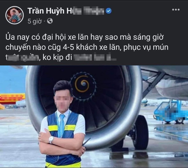 Dòng trạng thái phản cảm của nhân viên phục vụ mặt đất T. đăng trên trang Facebook cá nhân bị nhiều người lên án (ảnh chụp trang cá nhân của T.).