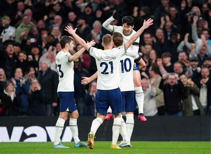 Son Heung Min bị một đồng đội ở Tottenham nghi dùng photoshop để chỉnh ảnh lừa fan