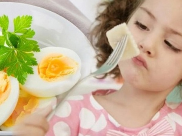 Ăn trứng gà nếu thấy có dấu hiệu này cần dừng ngay để phòng biến chứng dị ứng trứng