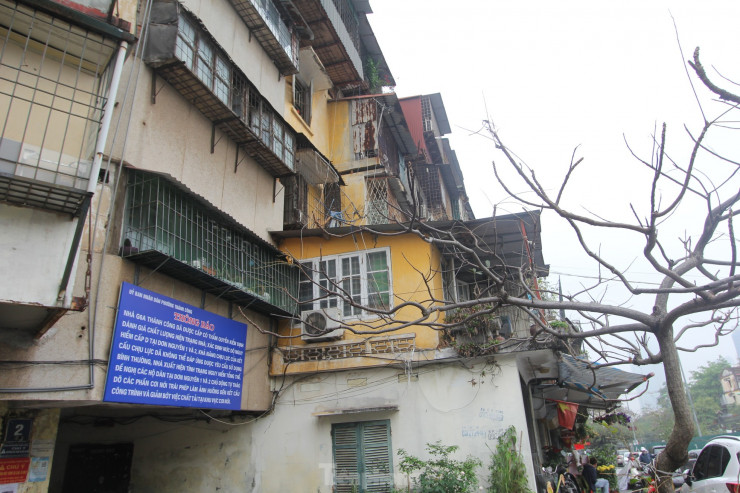 Cải tạo chung cư cũ Hà Nội: Cư dân lo lắng về chất lượng nhà tạm cư - 2