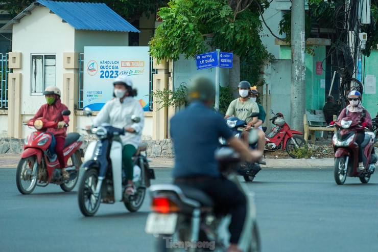 Đại lộ Lê Duẩn kết nối với đường Thủ Khoa Huân - Võ Văn Kiệt - Hùng Vương đến khu du lịch quốc gia Mũi Né.