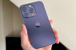Apple đã đánh lừa người dùng với iPhone 14 Pro Max Tím đậm?