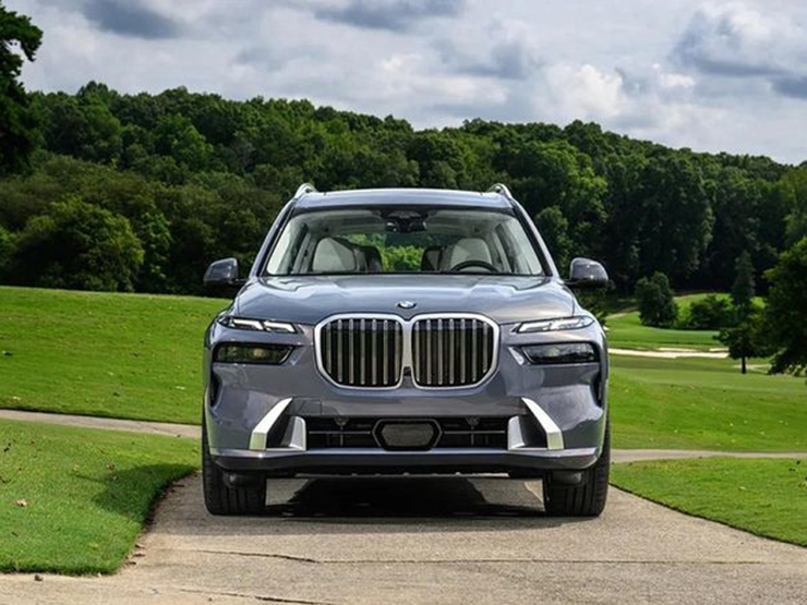 BMW THACO bắt đầu nhận cọc dòng xe SUV X7 mới - 3