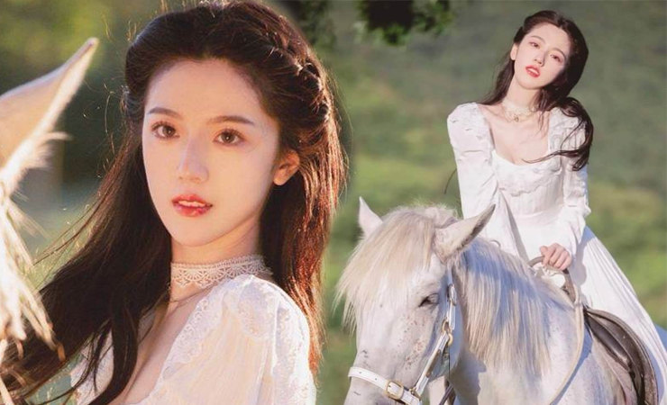 Những cô gái Trung Quốc khá ưa chuộng concept chụp hình cùng ngựa.
