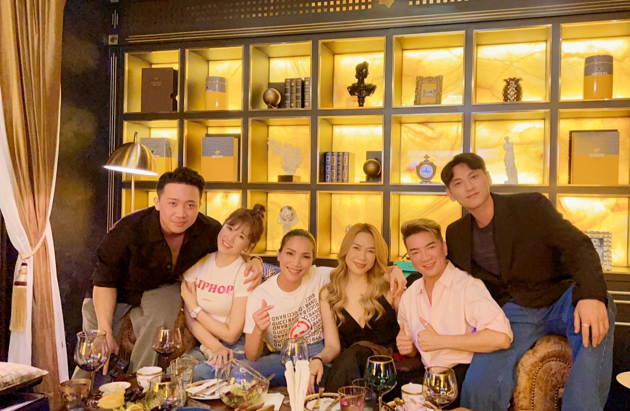 Ca sĩ Hồng Ngọc sau tai nạn bị bỏng nặng khuôn mặt - 3