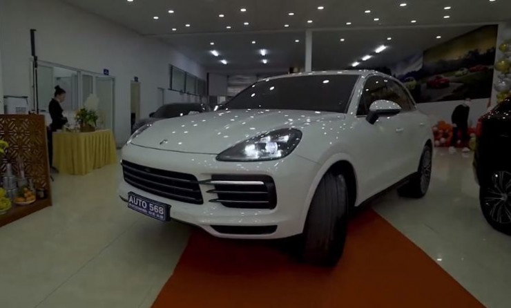 Porsche Cayenne "full options" đời mới năm 2021