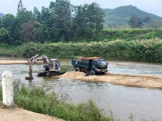 Tin tức trong ngày - Bất ngờ với kết luận nguyên nhân sạt lở bờ sông là do… người dân nuôi vịt