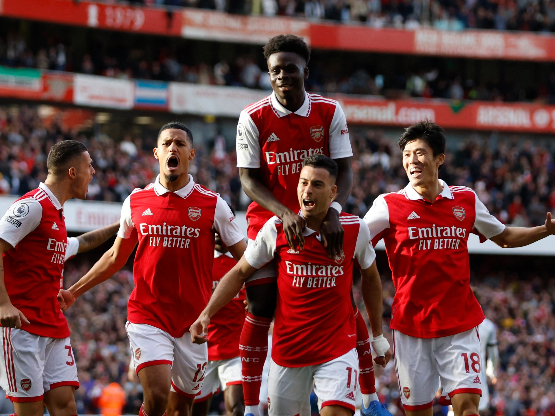 Arsenal số 1 Ngoại hạng Anh: Arteta biến hóa, &#34;Pháo thủ&#34; vô địch được không? - 16