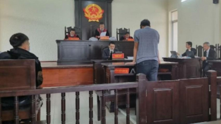 Kháng nghị vụ đoàn kiểm tra phòng chống dịch ở Lâm Đồng bị đánh khi 'thi hành công vụ' nhưng cất giấu bảng tên - 2