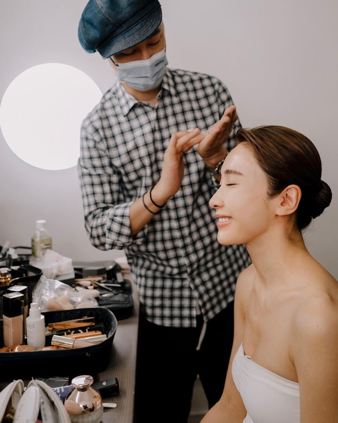 Cách làm đẹp ở tuổi 52 của "đệ nhất mỹ nhân TVB" lấy chồng tỷ phú tật nguyền - 7