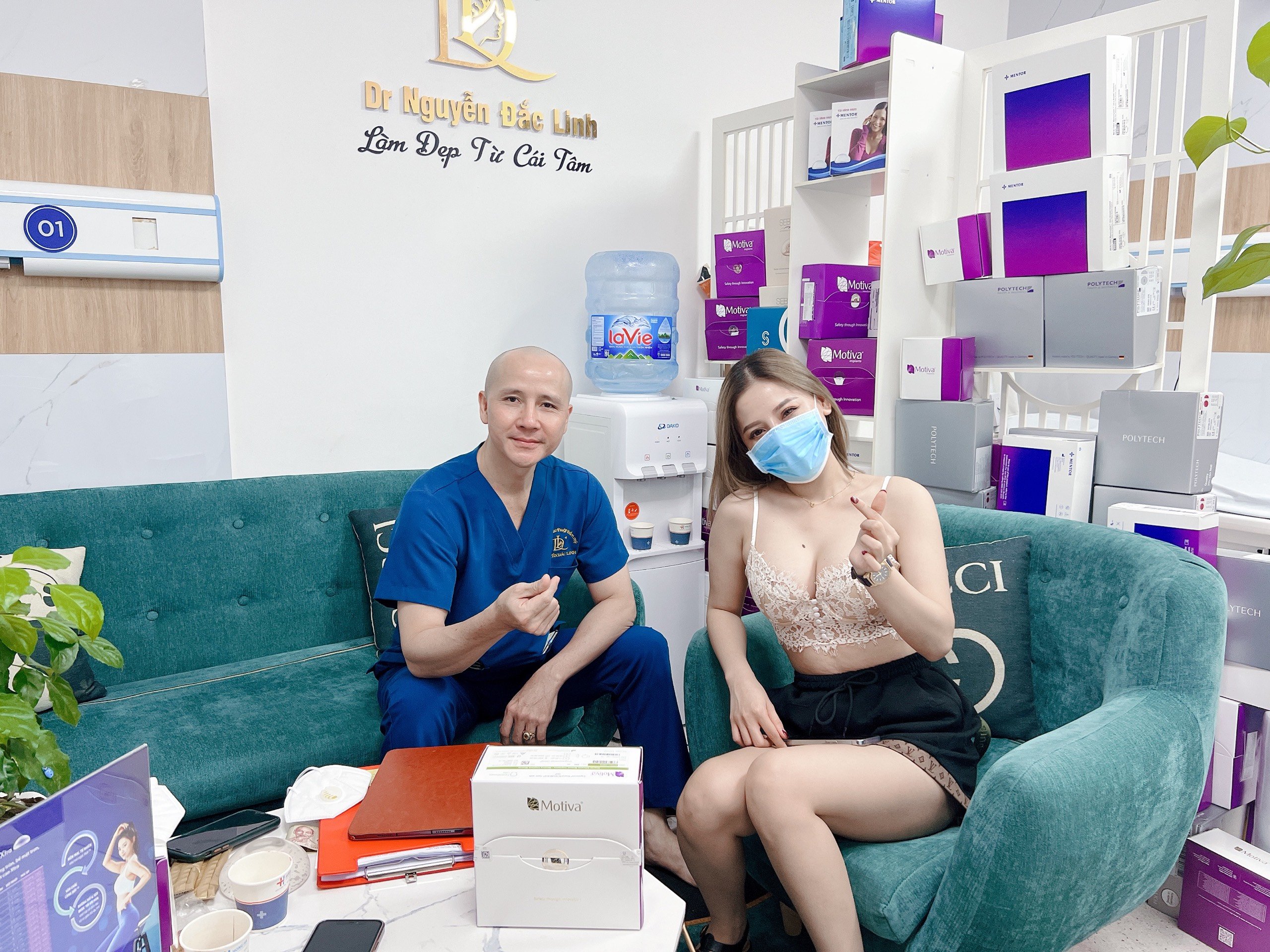 “Giải cứu” ngực sa trễ cấp độ 4 với phương pháp treo sa trễ đường quầng cùng bác sĩ Nguyễn Đắc Linh - 3