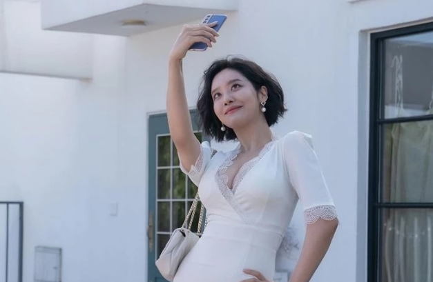 Phần 2 phim 18+ Top 1 toàn cầu của Song Hye Kyo: Phi vụ cởi áo có thành công? - 11