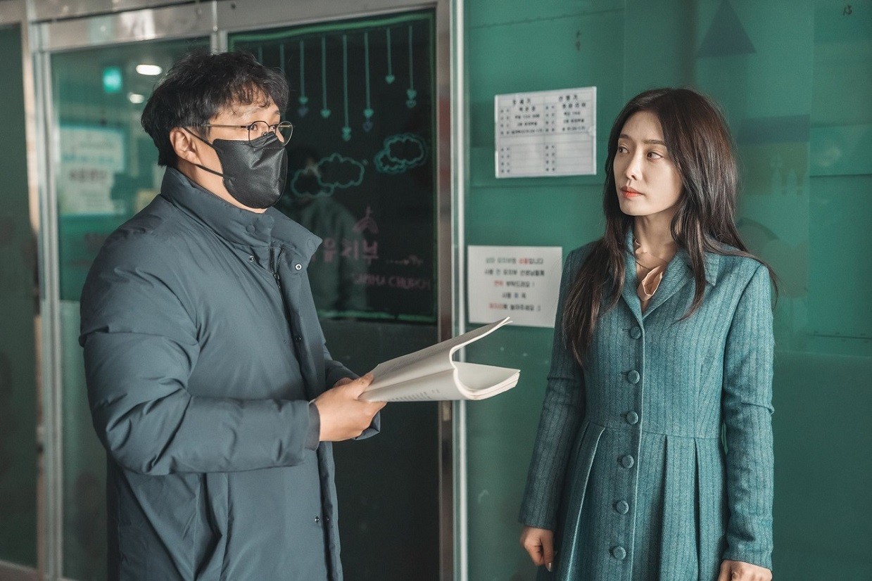Phần 2 phim 18+ Top 1 toàn cầu của Song Hye Kyo: Phi vụ cởi áo có thành công? - 7