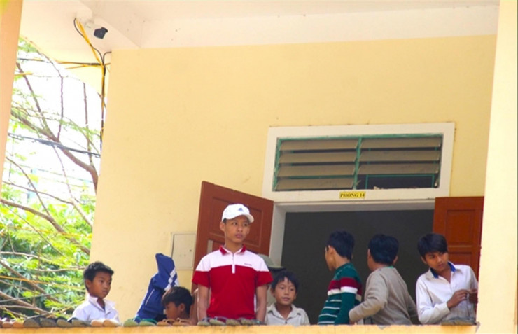 Nghệ An: Loạt học sinh nghỉ học để lấy chồng, lấy vợ - 2