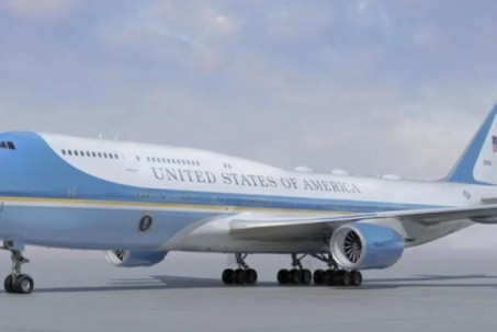 Tổng thống Biden quyết định màu sơn mới cho chuyên cơ Không lực Một