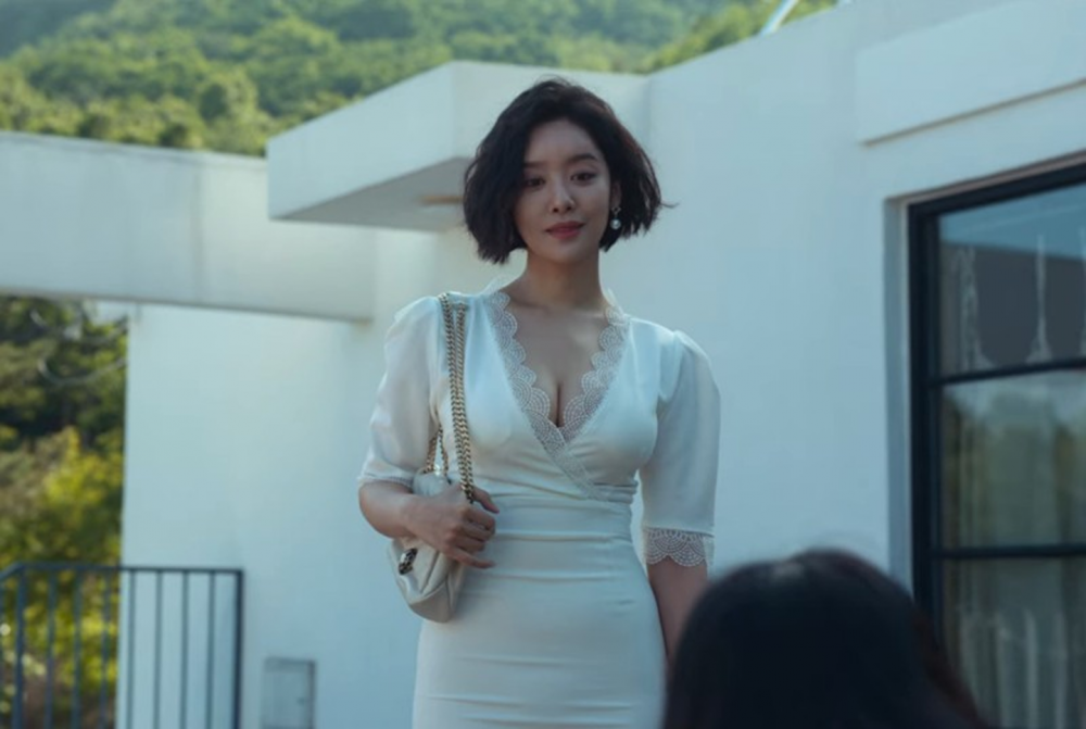 Choi Hye Jung - nhân vật nữ tiếp viên hàng không lẳng lơ trong "The Glory"