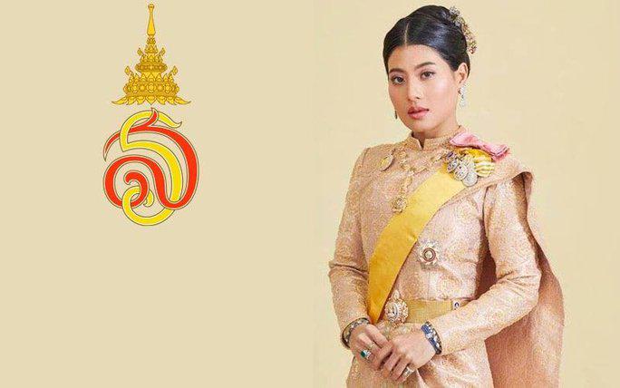 Công chúa Thái Lan Sirivannavari Nariratana Rajakanya được Vua Maha Vajiralongkorn bổ nhiệm quân hàm thiếu tướng lục quân. Ảnh: SCMP