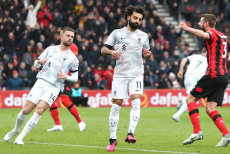 Liverpool thua đội bét bảng vì Salah: Cán mốc cực tệ, Klopp bẽ bàng