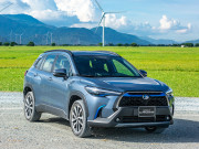 Tin tức ô tô - Giá xe Toyota Corolla Cross niêm yết và lăn bánh tháng 3/2023