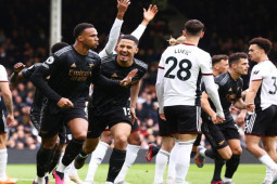 Video bóng đá Fulham - Arsenal: Hat-trick kiến tạo, ”không chiến” cực đỉnh (Ngoại hạng Anh)