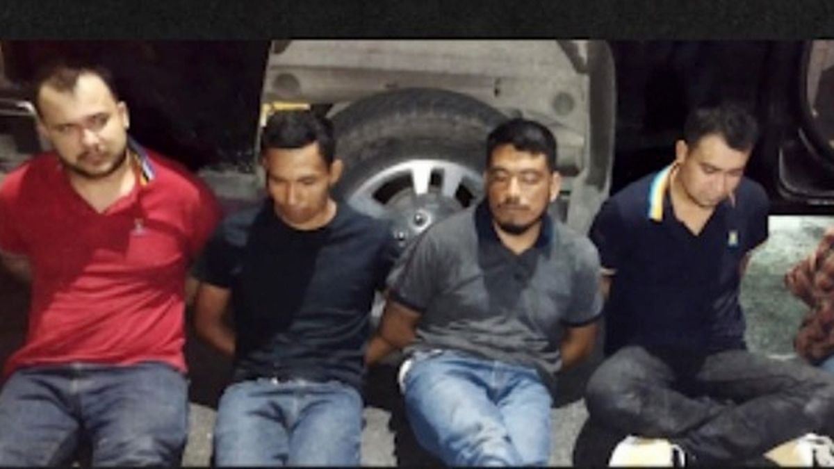 Băng đảng Mexico đã nộp 5 thành viên cho nhà chức trách sau vụ 4 công dân Mỹ bị bắt cóc.