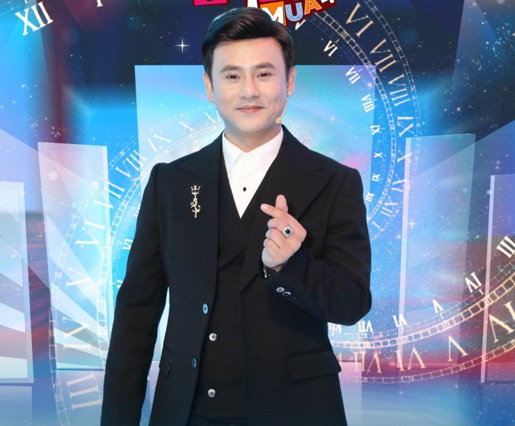 Ưng Đại Vệ từ cát-xê “khủng” đến nợ tiền tỷ, phải bán bún riêu: Sự thật là gì? - 1