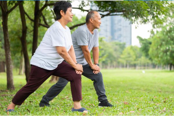 Cần lưu ý các dấu hiệu ở đầu gối trong sinh hoạt, luyện tập hàng ngày. Ảnh minh hoạ