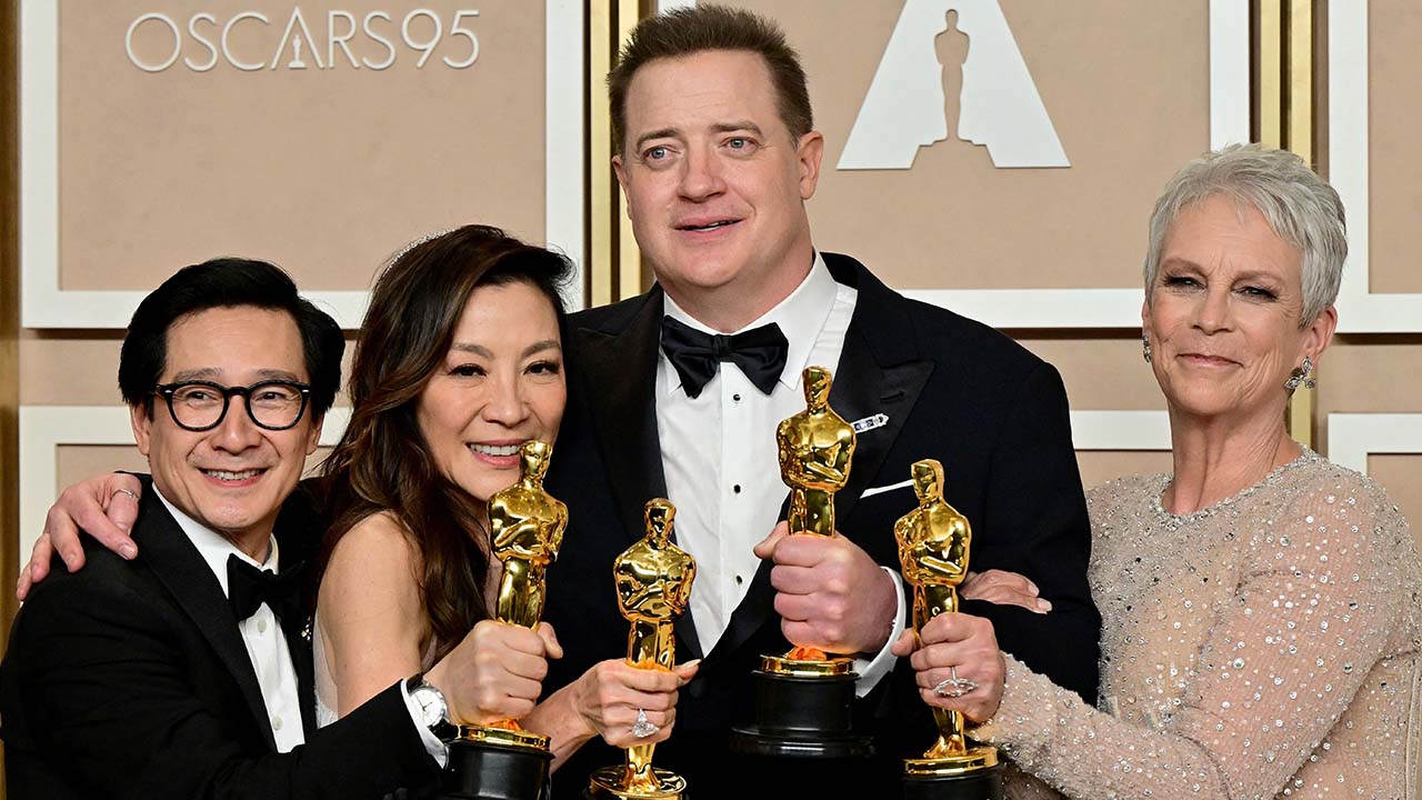 Phim xuất sắc thắng áp đảo tại Oscar với 7 giải