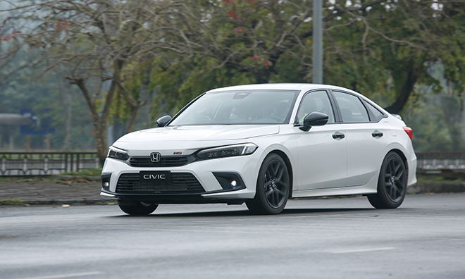 Giá xe Honda Civic niêm yết và lăn bánh tháng 3/2023 - 4