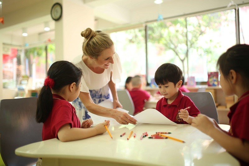 Cho con khởi đầu vững chắc trong môi trường giáo dục quốc tế là ước mơ của ngày càng nhiều gia đình Việt.