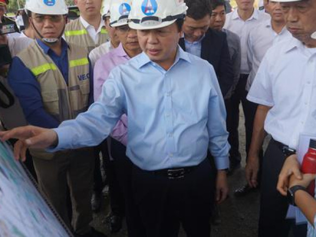 Ông Trần Hồng Hà: ”Cao tốc Bến Lức-Long Thành trì trệ trong khi tiền nhàn rỗi của VEC đang gửi tiết kiệm!”