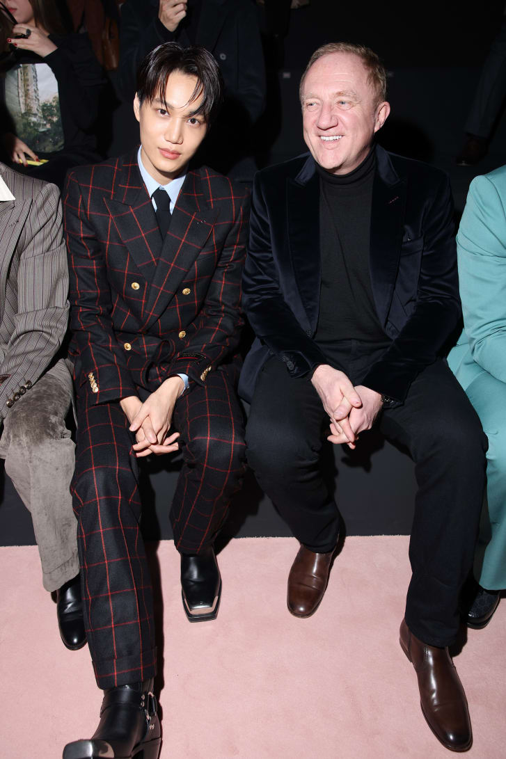 Kai và Francois-Henri Pinault được nhìn thấy tại buổi trình diễn Gucci trong Tuần lễ thời trang nam Milan vào ngày 13 tháng 1 năm 2023 tại Milan, Ý.