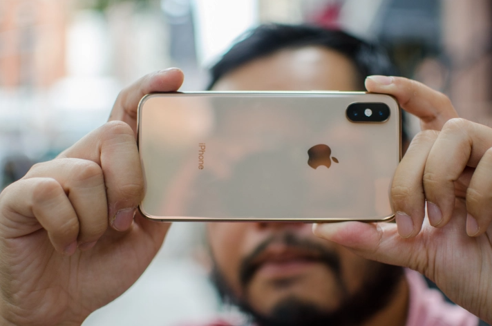 Sau 6 năm, iPhone X vẫn “vượt mặt” iPhone 14 Pro ở điểm này - 2