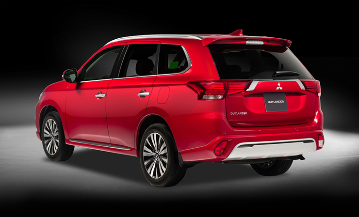 Giá xe Mitsubishi Outlander tháng 3/2023, ưu đãi 50% phí trước bạ - 8