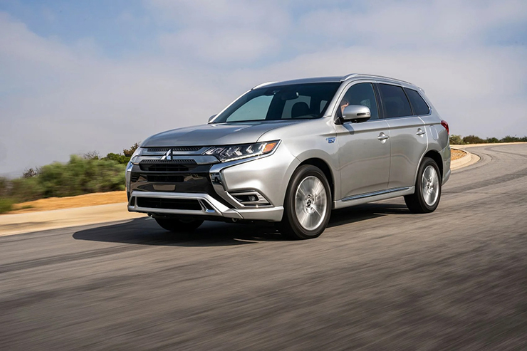 Giá xe Mitsubishi Outlander tháng 3/2023, ưu đãi 50% phí trước bạ - 15