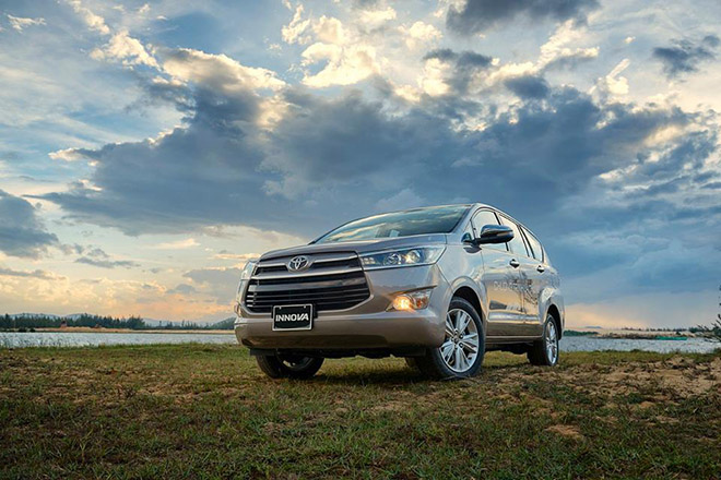 Giá xe Toyota Innova niêm yết và lăn bánh tháng 3/2023 - 3